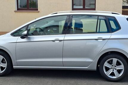 VW Golf Sportsvan 125.325 km 11.500 &euro; Hainburg 63512