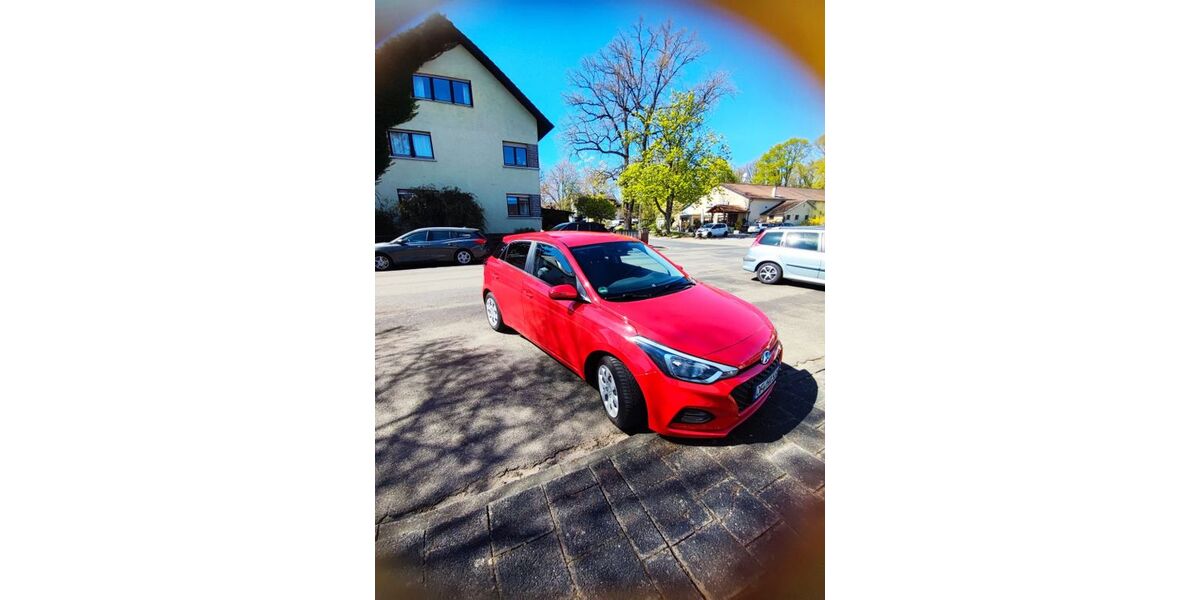 Hyundai i20 33.000 km 10.500 &euro; Mühlheim 63165