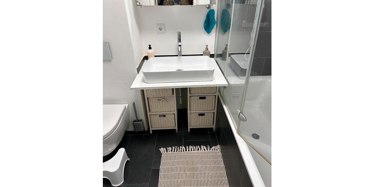 Dachgeschoßwohnung Liederbach am Taunus - 3 Zimmer, 62 m&sup2;, 900&euro; | Angebot:25178339