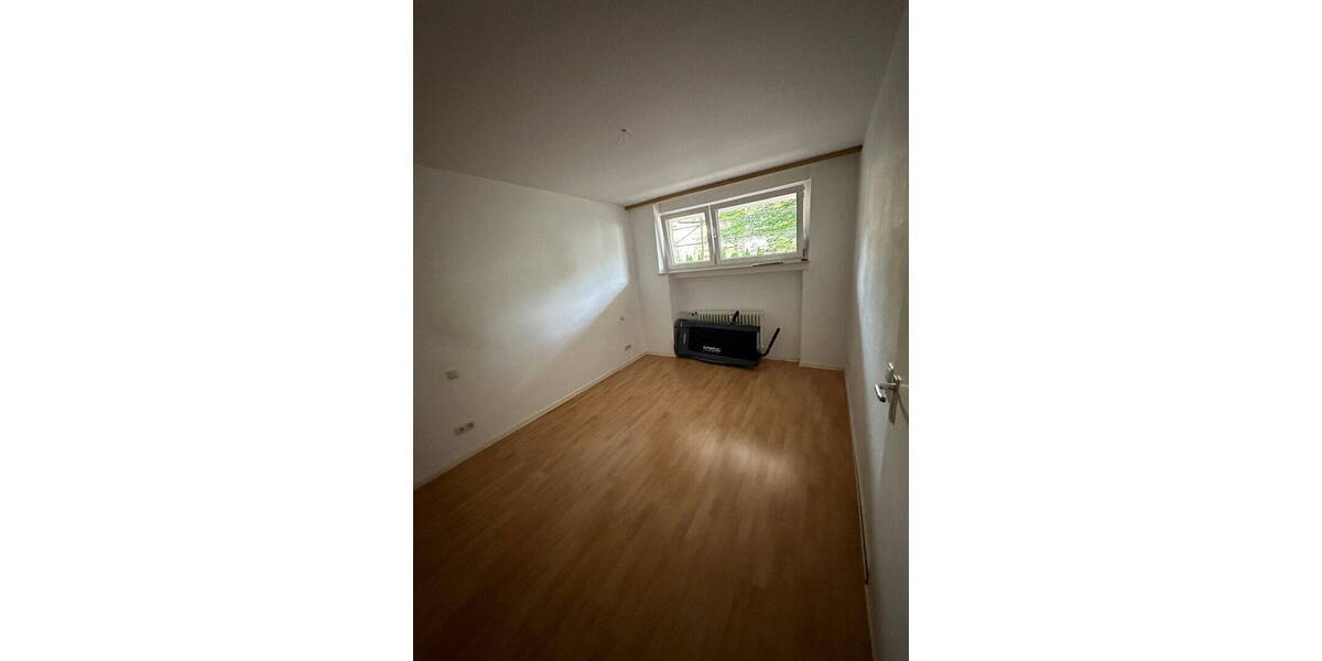 Etagenwohnung Offenbach Bieber - 3 Zimmer, 80 m&sup2;, 940&euro; | Angebot:26730929