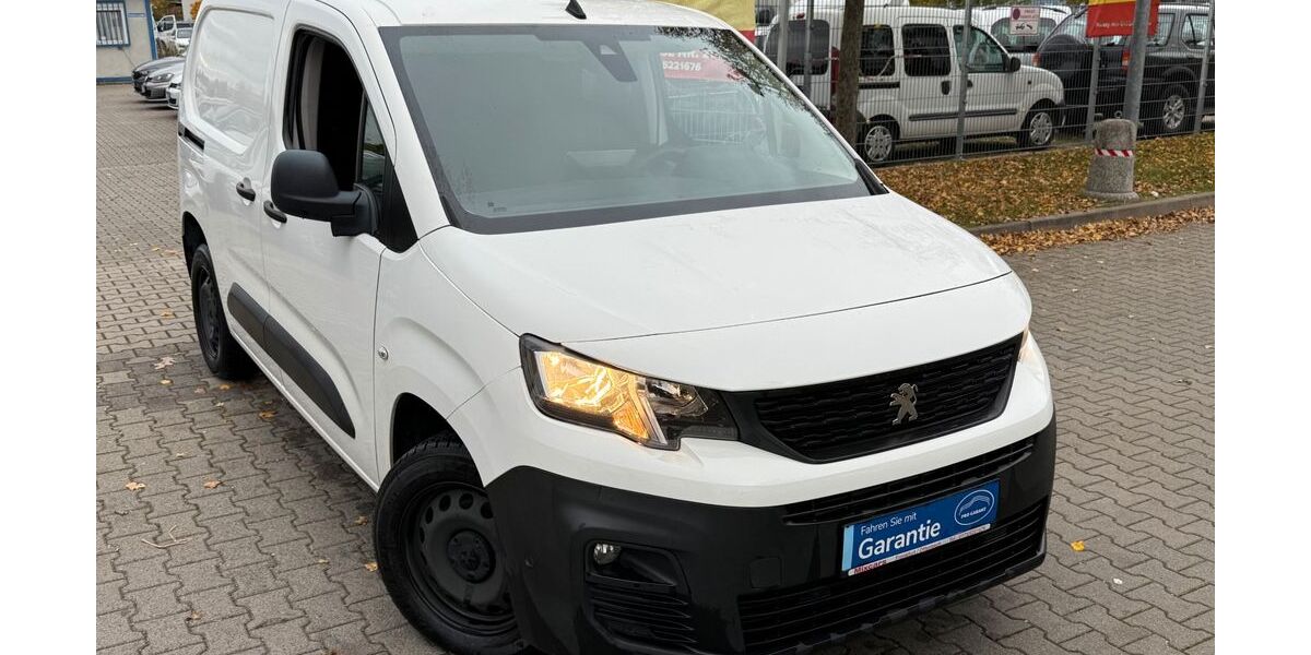 Peugeot Partner 126.667 km 10.850 € Offenbach 63071