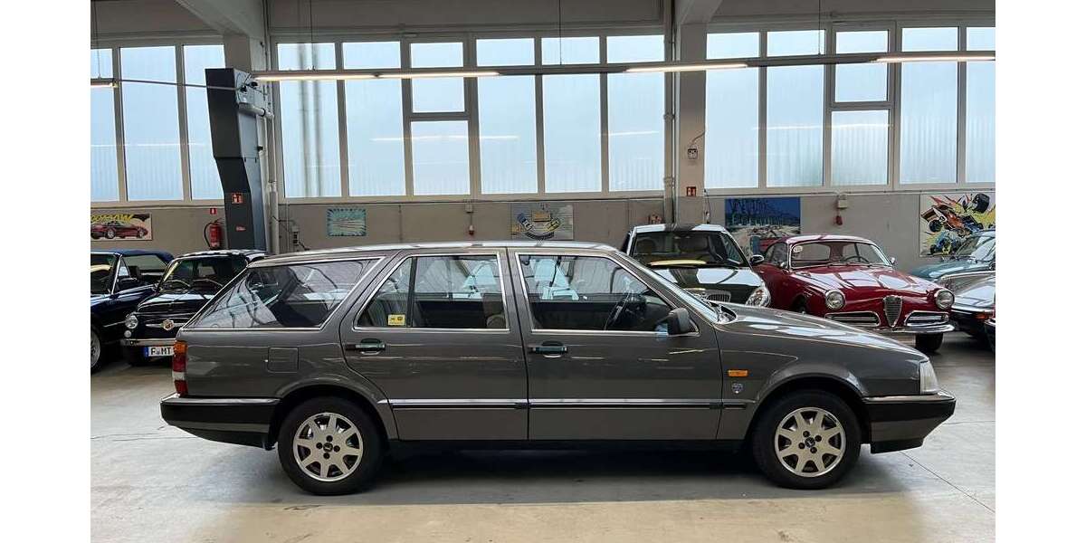Lancia Thema 148.916 km 39.950 &euro; Frankfurt am Main 60388