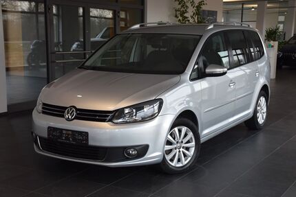 VW Touran 269.731 km 7.390 &euro; Dieburg 64807
