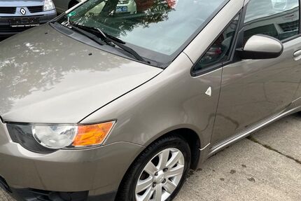 Mitsubishi Colt 35.000 km 7.990 &euro; Dreieich 63303