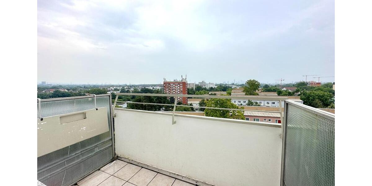 Zimmer frei in 3er-WG mit Balkon – Luthmerstraße 53, Frankfurt am Main 1 zimmer