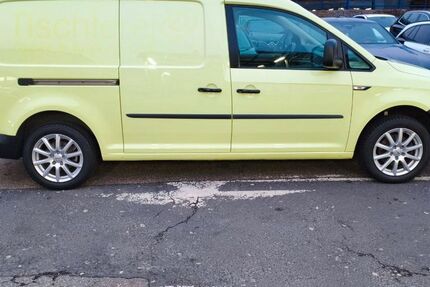 VW Caddy Maxi 103.600 km 9.900 &euro; Frankfurt am Main 60437