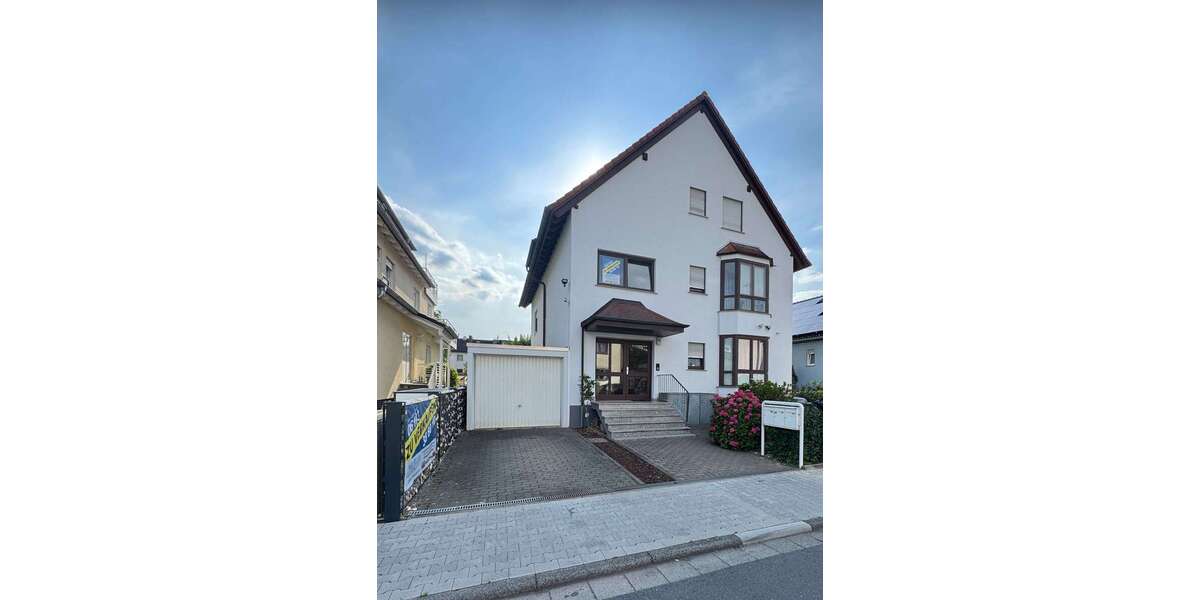 Haus zum Kaufen in Dietzenbach 895.000 € 279.68 m² 9 zimmer