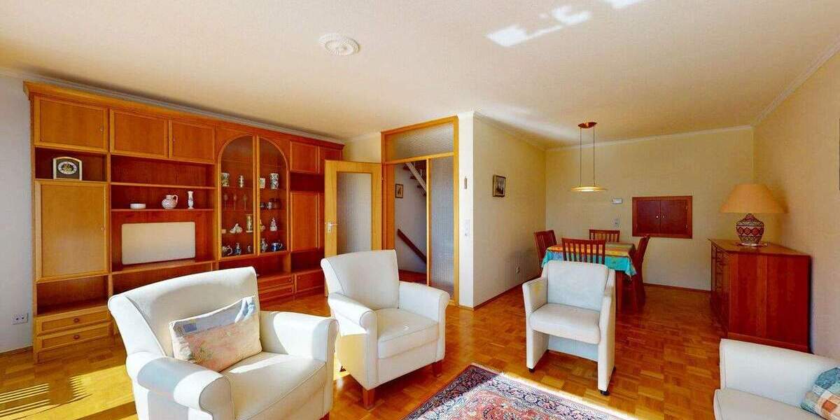 Reihenmittelhaus Frankfurt am Main Nieder-Eschbach - 4 Zimmer, 117 m&sup2;, 575.000&euro; | Angebot:25796149