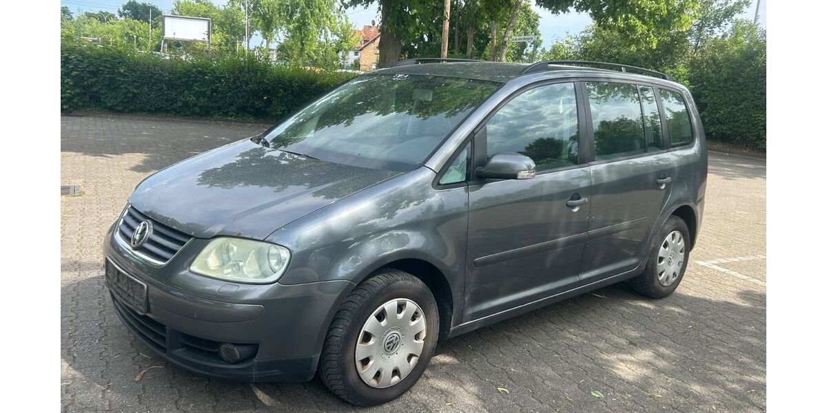 VW Touran 294.000 km 1.199 &euro; Rüsselsheim 65428