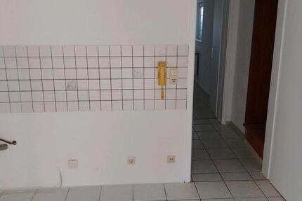 Wohnung Langenselbold - 3 Zimmer, 80 m&sup2;, 900&euro; | Angebot:25613931