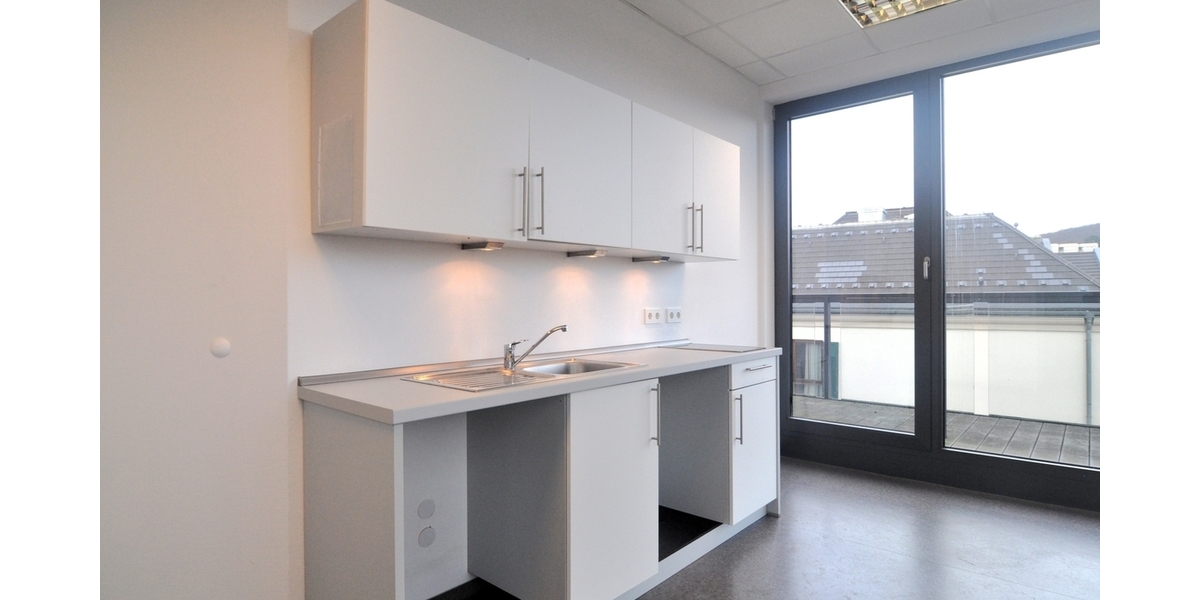 Praxis- oder Bürofläche mit Penthouse-Feeling im modernen Ärztehaus - Gewerbeobjekt Königstein | Angebot:26975149