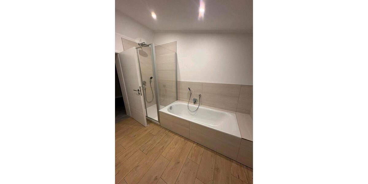 Dachgeschoßwohnung Eppstein - 3 Zimmer, 96 m&sup2;, 1.500&euro; | Angebot:26412907