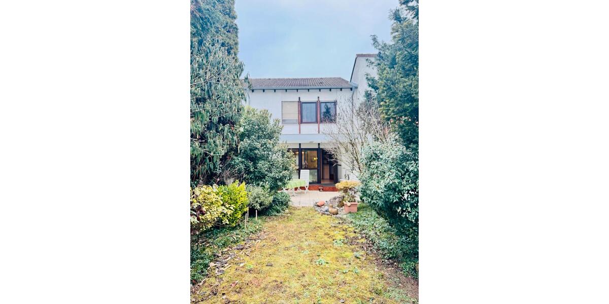 Reihenhaus in FRA 5,5 Zi. WF 112GF 220 VK im Angebotsverfahren 5.5 zimmer