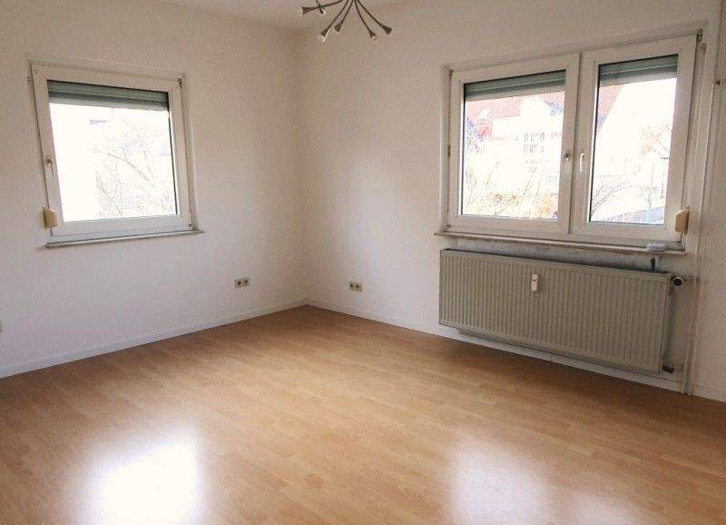 Mehrfamilienhaus, Wohnhaus Hanau Klein-Auheim - 9 Zimmer, 200 m&sup2;, 549.000&euro; | Angebot:25726782