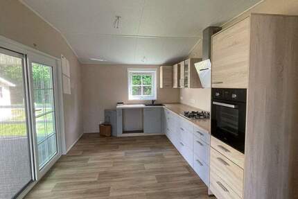 Zuhause im Grünen: Großzügiges Mobilheim mit 4 Zimmern & Terrasse 4 zimmer