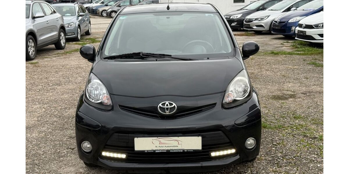 Toyota Aygo (X) 123.000 km 4.350 &euro; Frankfurt am Main 60386