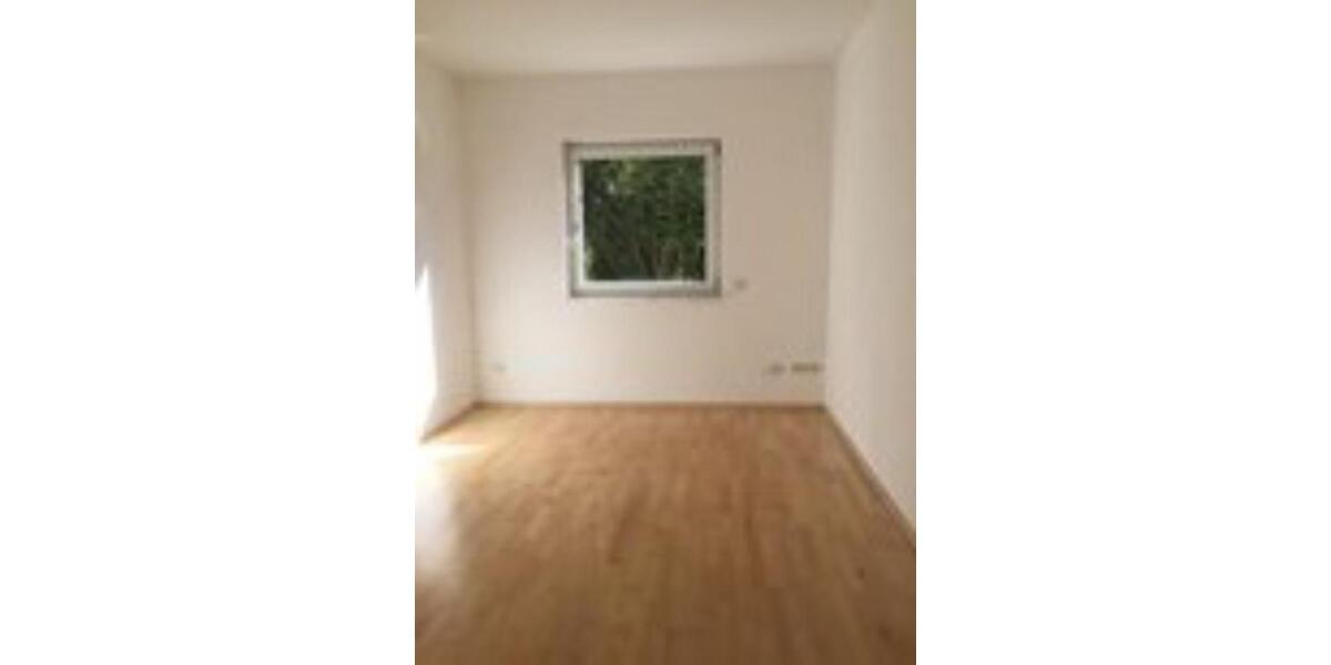 Stilvolle, gepflegte 3-Zimmer-Wohnung mit Terrasse und Garten 3 zimmer