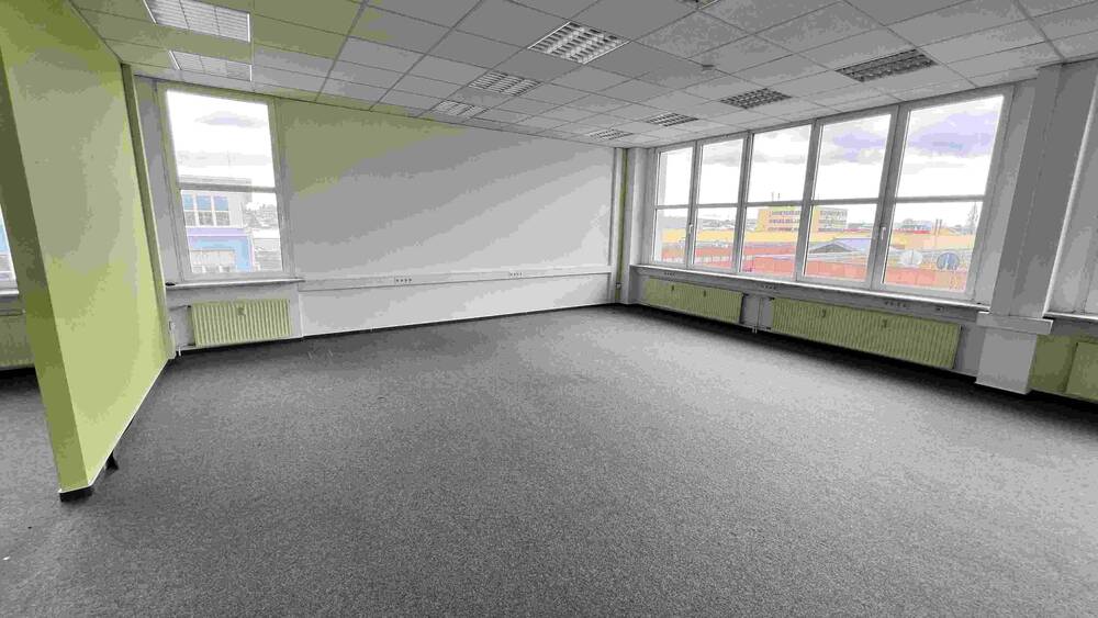 Büroetage im 3. OG zu vermieten - teilbar ab ca. 300 m² zimmer