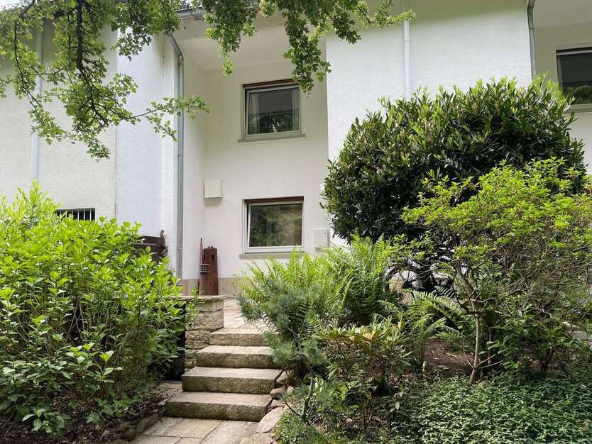 Haus zum Mieten in Kronberg 2.600 € 130 m²