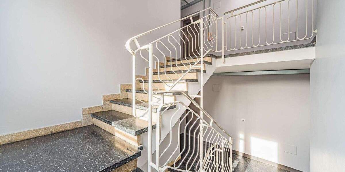 Etagenwohnung Frankfurt am Main Bahnhofsviertel - 2 Zimmer, 55 m&sup2;, 1.695&euro; | Angebot:24606831