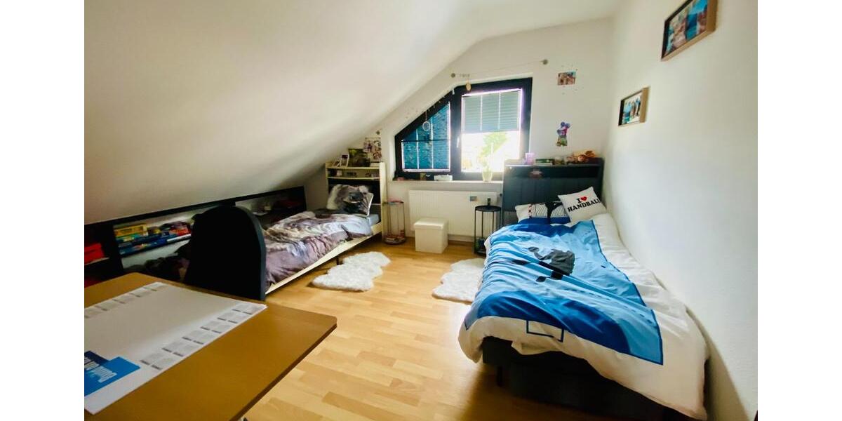 Dachgeschoßwohnung Mühlheim am Main - 3 Zimmer, 97 m&sup2;, 1.000&euro; | Angebot:25720509