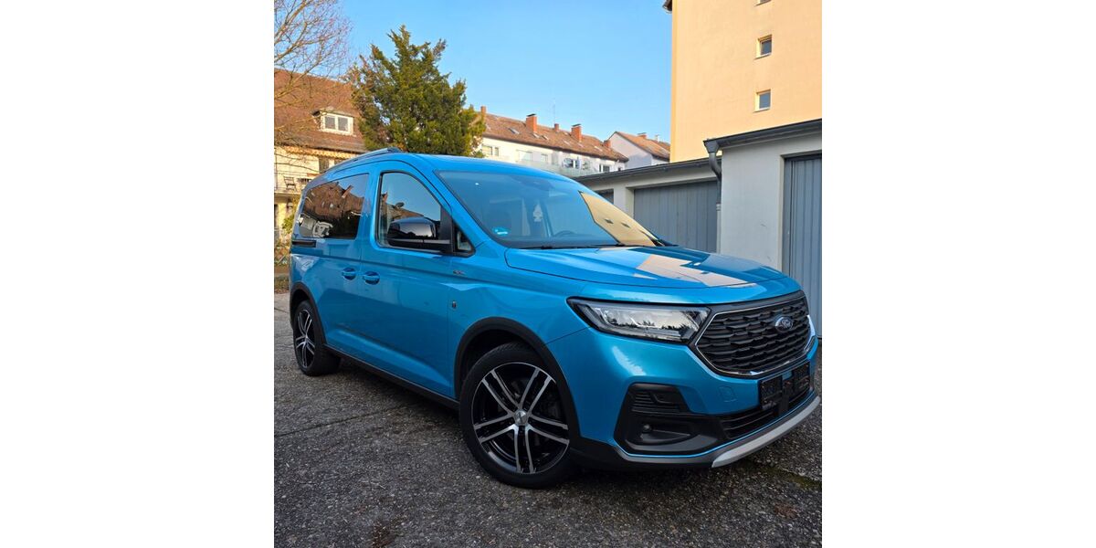 Ford Tourneo Connect 43.500 km 28.560 &euro; Eschborn 65760