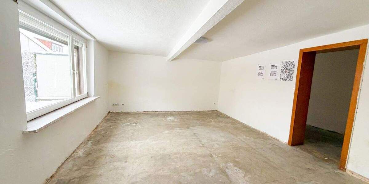 Sanierungsbedürftiges Zweifamilienhaus in Alt-Bonames zur Selbstverwirklichung (auch als EFH) 5 zimmer