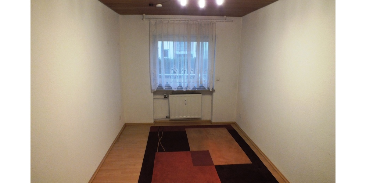 Schicke 3 Zimmer Wohnung mit ca. 83m² Wohnfläche, Balkon und Kfz.Stellplatz 3 zimmer