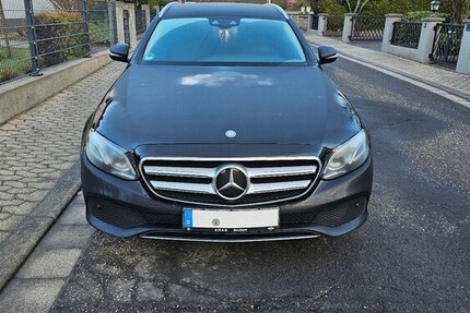 Mercedes E 220