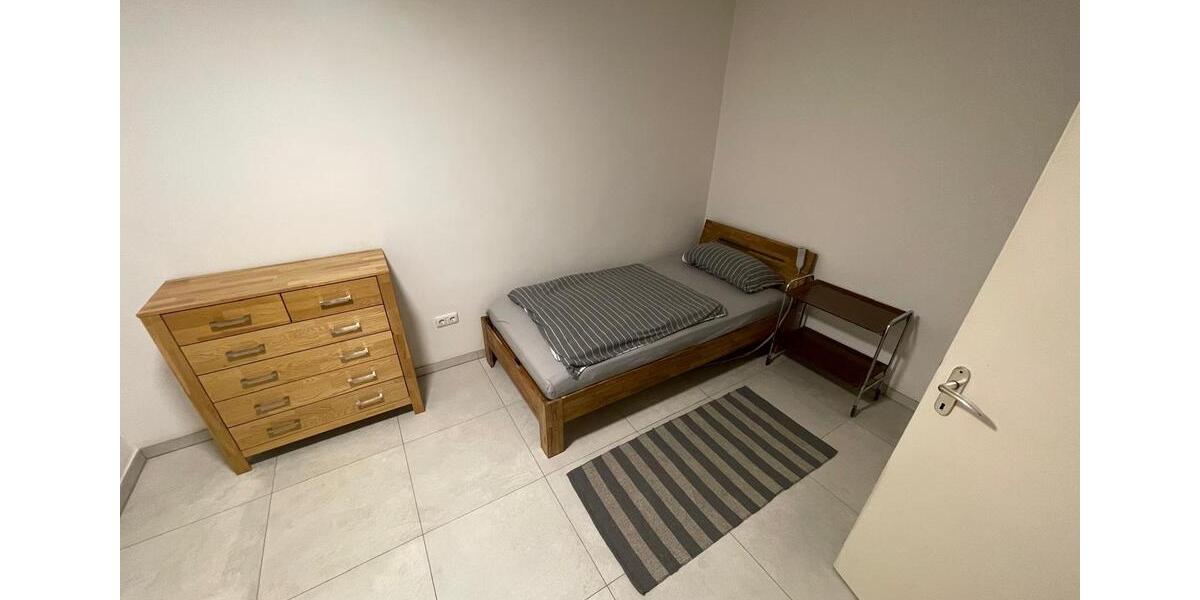 Doppelhaushälfte Hattersheim am Main - 5 Zimmer, 121 m&sup2;, 2.800&euro; | Angebot:25592621