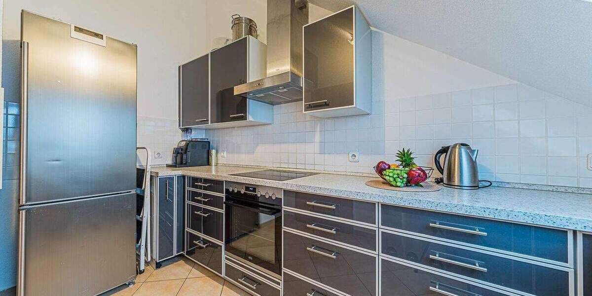 Etagenwohnung Frankfurt am Main Nied - 4 Zimmer, 110 m&sup2;, 2.450&euro; | Angebot:25727283