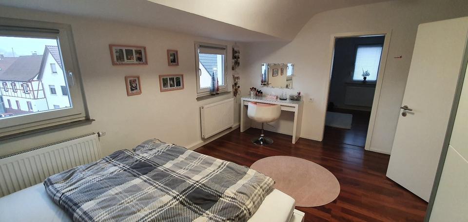 Dachgeschoßwohnung Hainburg - 3 Zimmer, 60 m&sup2;, 750&euro; | Angebot:26547094
