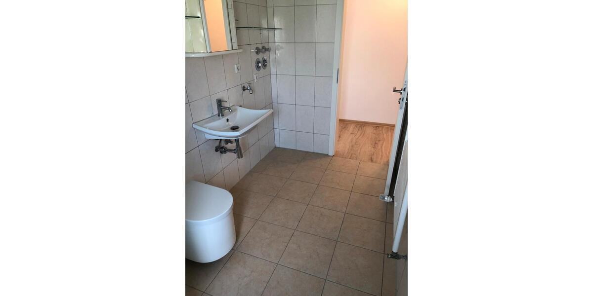 Erdgeschoßwohnung Weiterstadt - 2 Zimmer, 53 m&sup2;, 1.200&euro; | Angebot:26393195