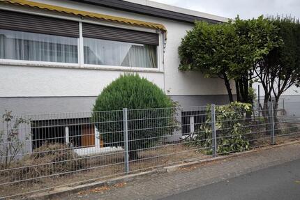 Haus Frankfurt am Main Fechenheim - 5 Zimmer, 202 m&sup2;, 1.800&euro; | Angebot:24458476