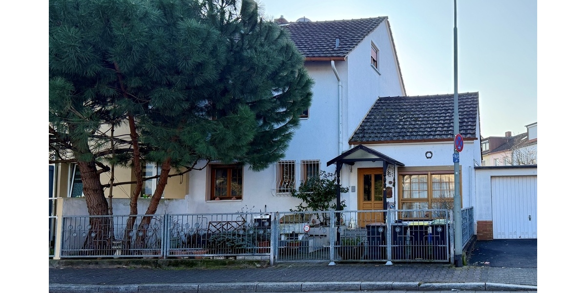 Frankfurt-Griesheim: Große Doppelhaushälfte in gesuchter Lage! - Doppelhaushälfte Frankfurt am Main West | Angebot:25305384