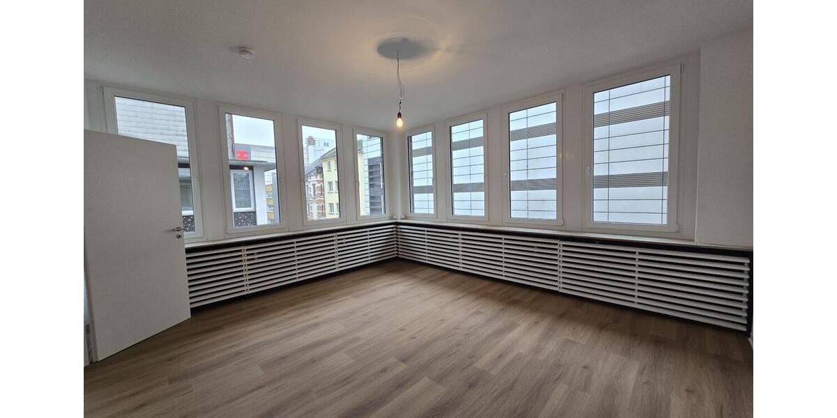 Besondere Dachgeschosswohnung mit Terrasse im Herzen von Offenbach 5 zimmer