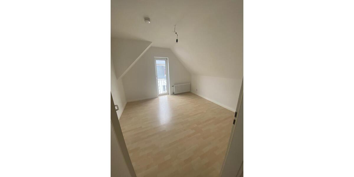 Etagenwohnung Bad Nauheim - 2 Zimmer, 65 m&sup2;, 220.000&euro; | Angebot:25414013