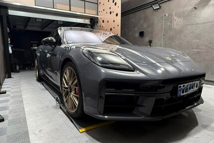 Porsche Panamera 22.455 km 141.400 &euro; Mörfelden Walldorf 64546