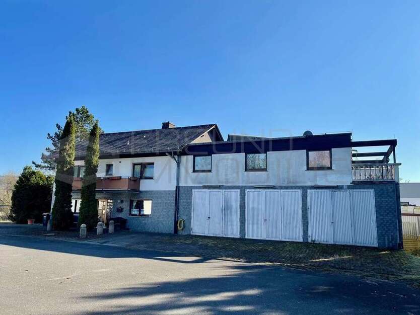 Haus zum Kaufen in Taunusstein 650.000 € 290 m²
