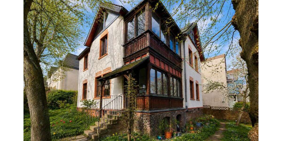 Einfamilienhaus Frankfurt am Main Innenstadt 3 - 6 Zimmer, 242 m&sup2;, 1.100.000&euro; | Angebot:26926702