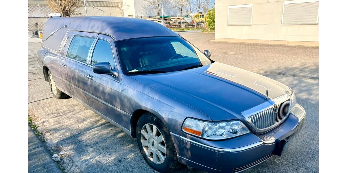 Lincoln Andere 180.000 km 5.500 &euro; Nauheim 64569