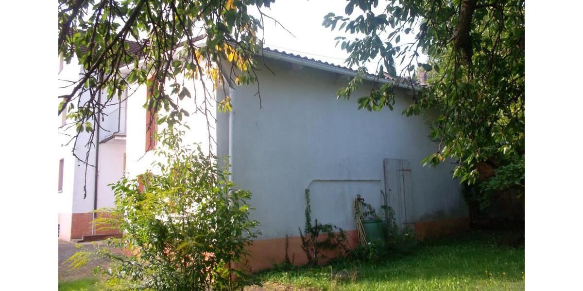 Doppelhaushälfte mit Zisterne 4.5 zimmer