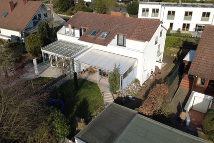 Friedrichsdorf: Großzügige Doppelhaushälfte mit separater Einliegerwohnung! - Haus Friedrichsdorf | Angebot:25987215