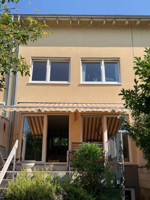 Haus zum Kaufen in Neu-Isenburg 695.000 € 171.46 m²