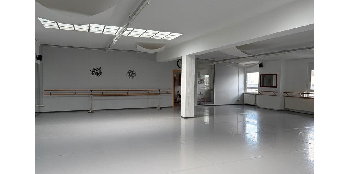 Gewerbeobjekt Frankfurt am Main Rödelheim - 100&euro; | Angebot:26003152