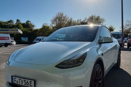 Tesla Model Y 45.829 km 40.490 &euro; Frankfurt am Main 60322