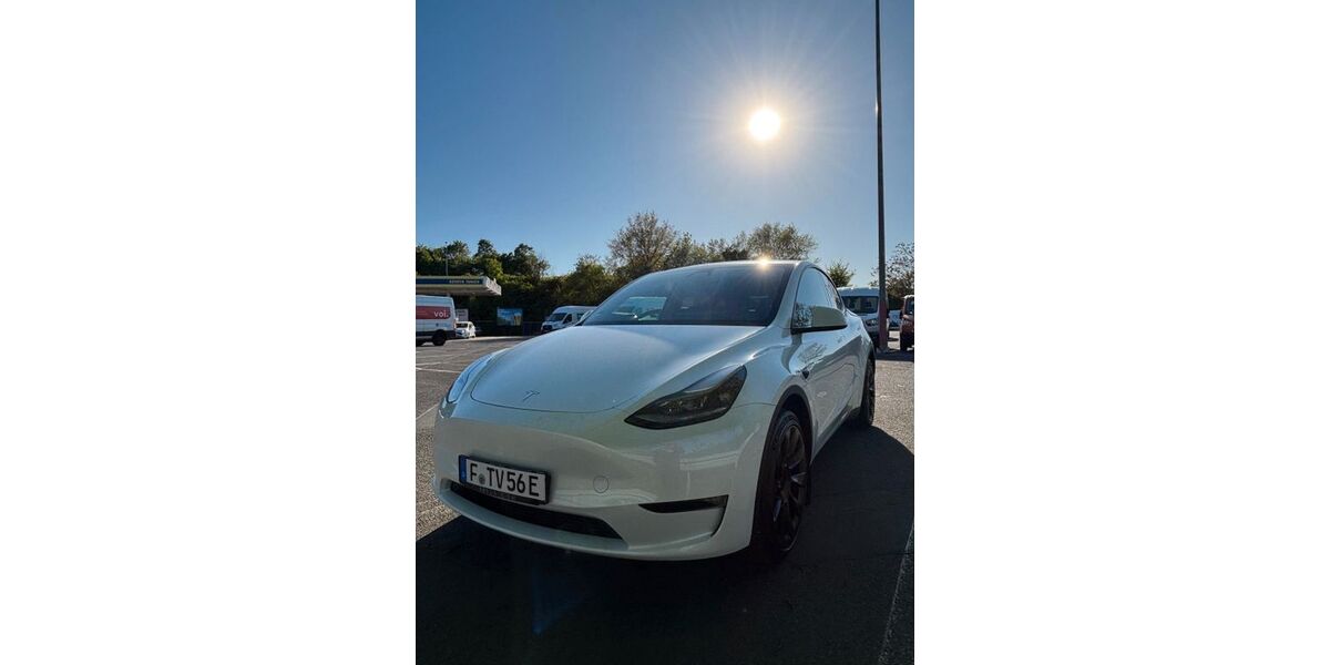 Tesla Model Y 45.829 km 40.490 &euro; Frankfurt am Main 60322