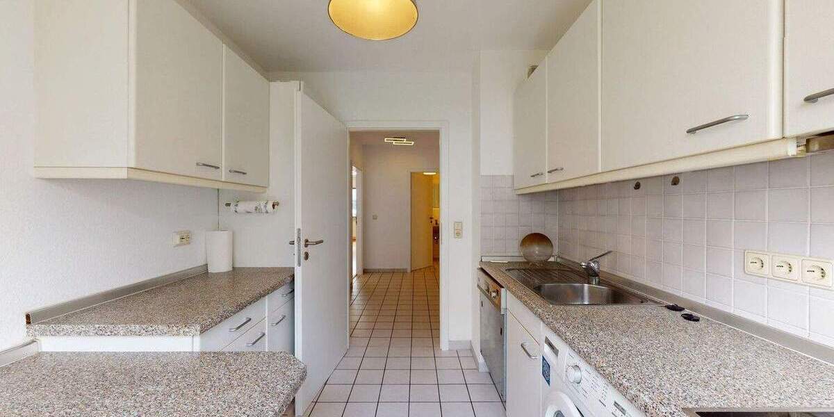 Etagenwohnung Frankfurt am Main Dornbusch - 3 Zimmer, 81 m&sup2;, 450.000&euro; | Angebot:25663800