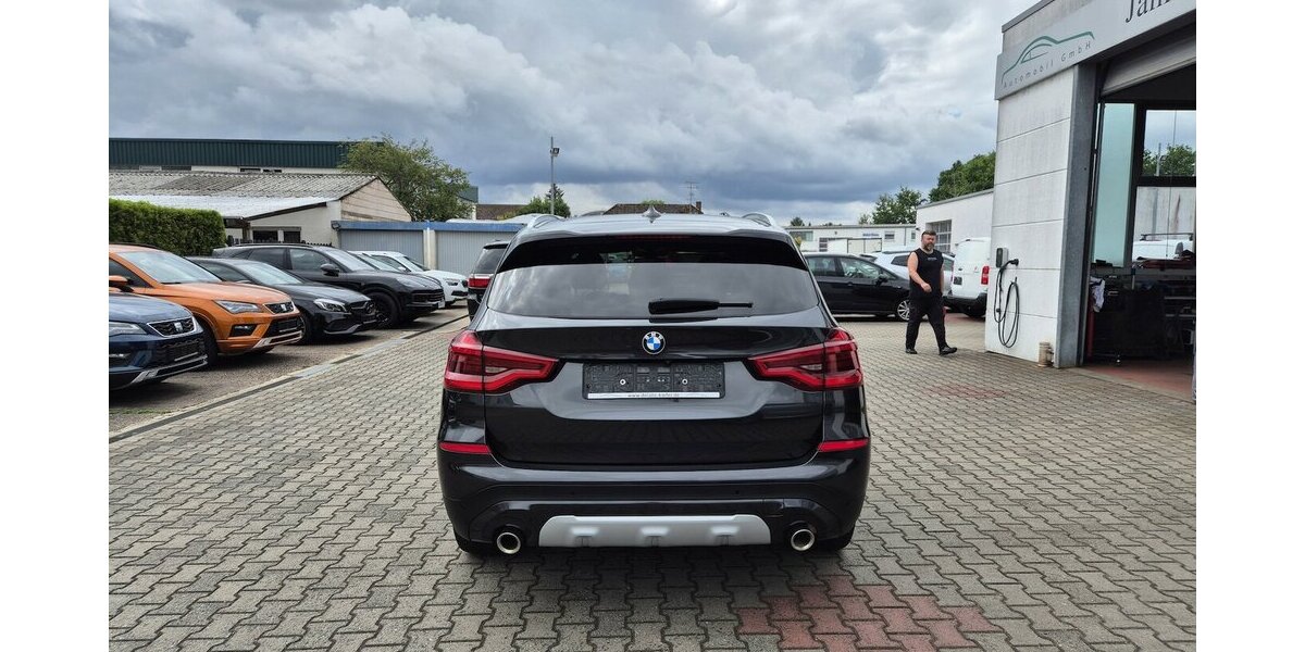 BMW X3 xDrive 20 i xLine, HUD, Kamera, Ambientebeleuch 69.700 km 23.790 &euro; Rodgau 63110