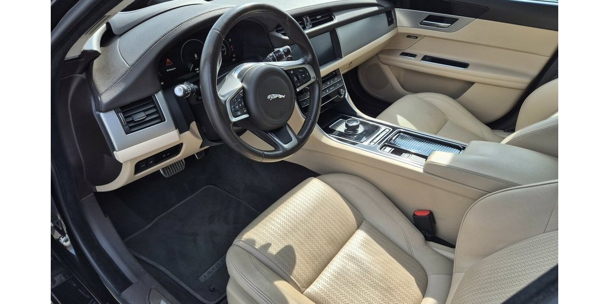 Jaguar XF Prestige Leder, GSHD, Navigation, Rückfahrkamer 104.922 km 20.690 &euro; Rodgau 63110